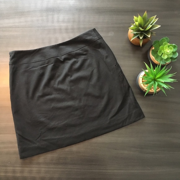 JACOB black mini skirt - Picture 2 of 8